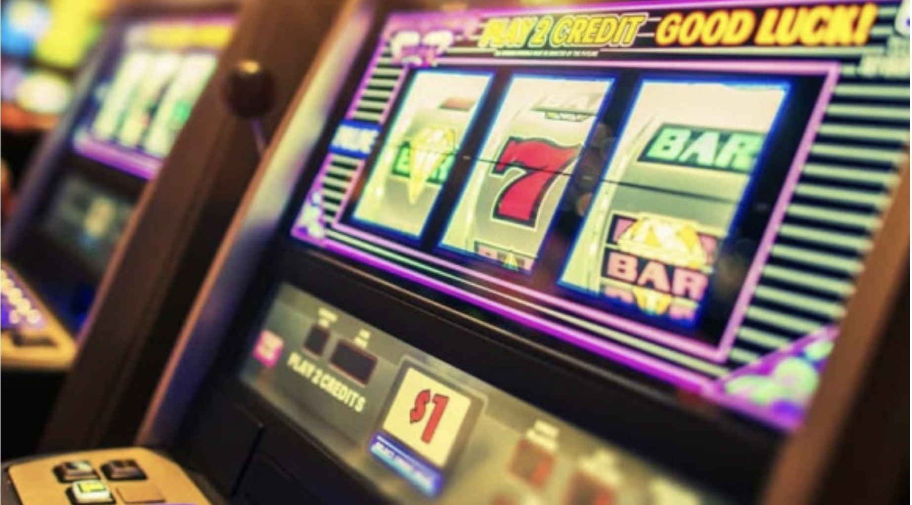 Several ways to make money playing popular slots